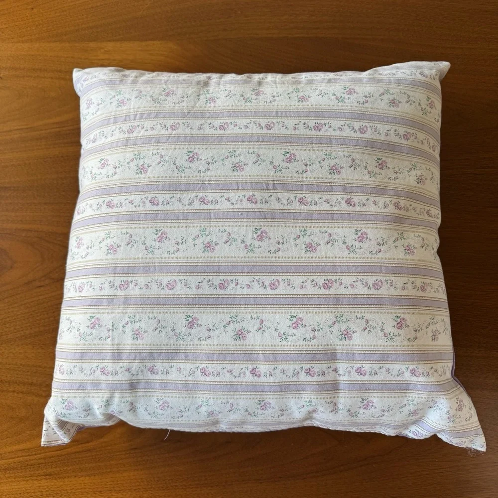 Vintage Illinois Handkerchief Pillow Violets Shabby Chic Retro Country Decor